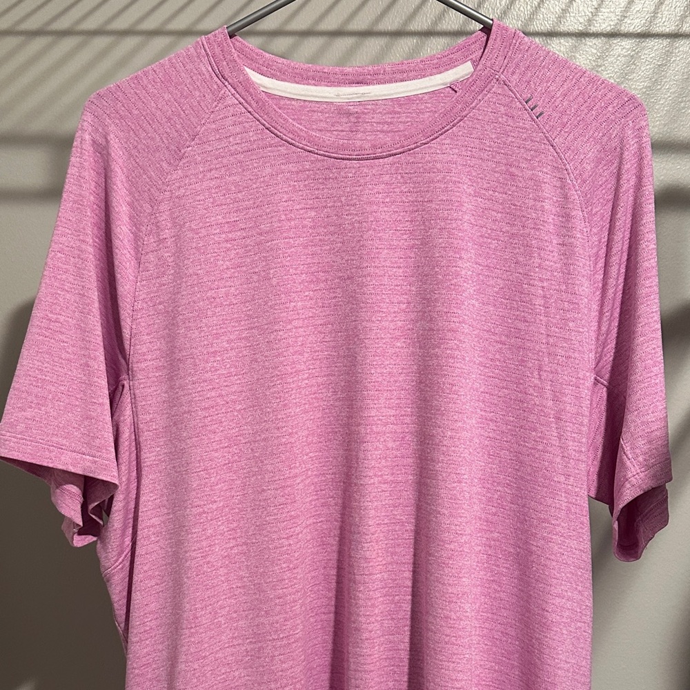 NWOT Lululemon License to Train Pink Short Sleeve T-Shirt